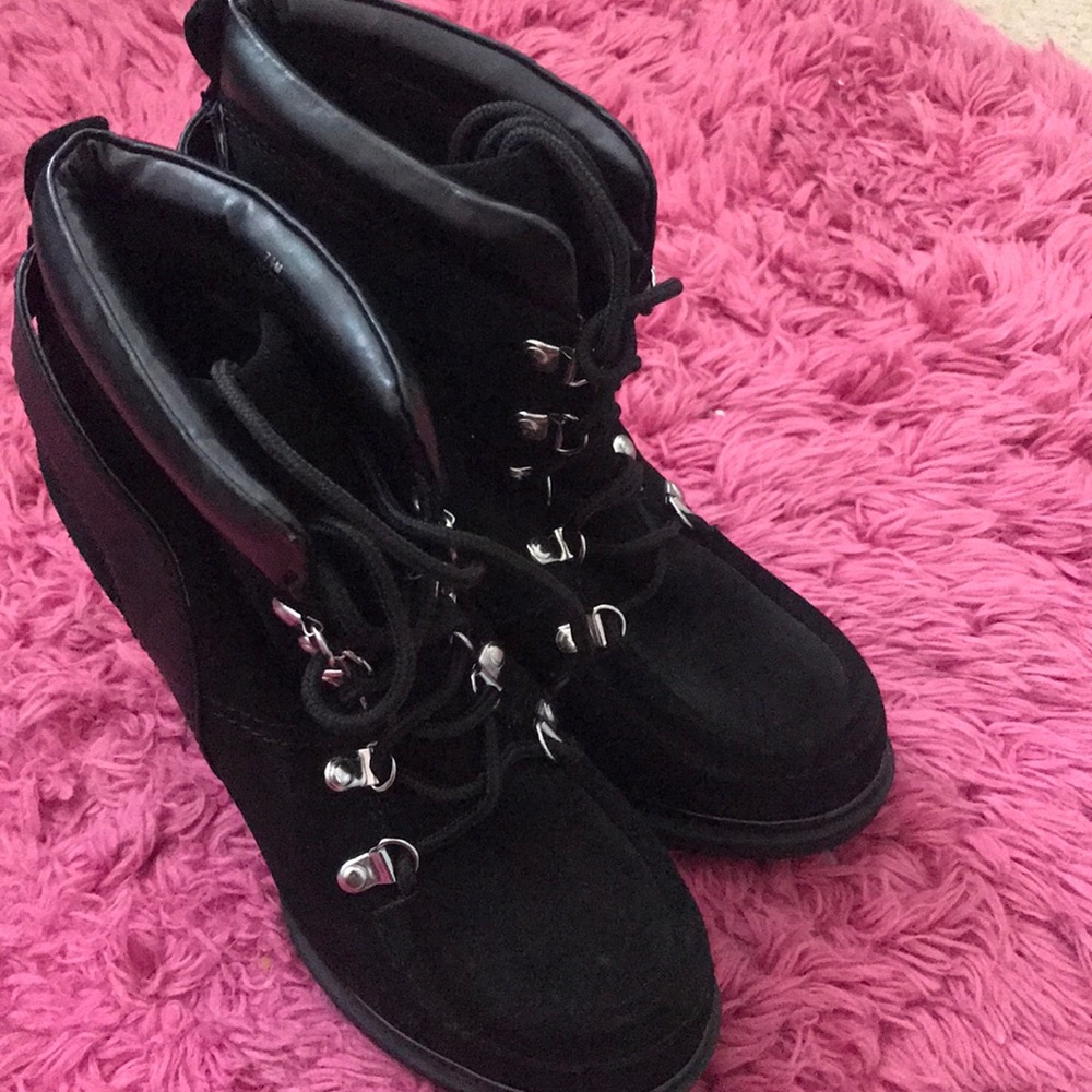 Platform boots